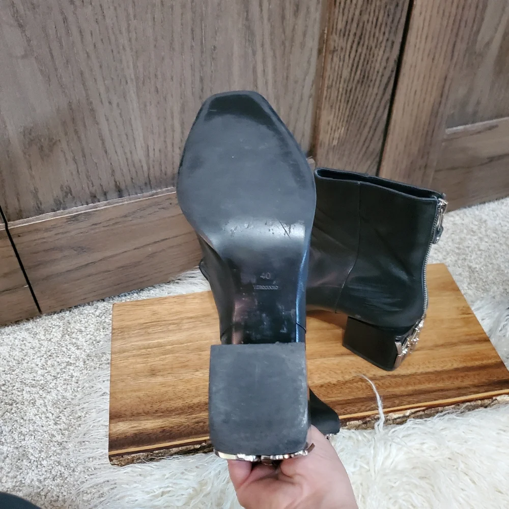 Alexander Wang Black Grain Parker Boots - Picture 2 of 9